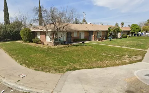 3391 E Clinton Ave, Fresno, CA 93703