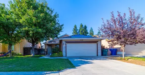 5604 W Holland Ave, Fresno, CA 93722
