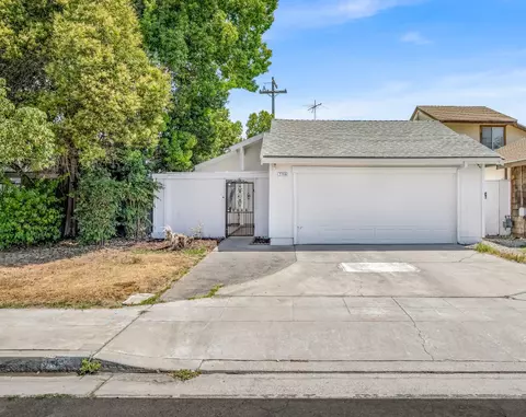 2766 N Selland Ave, Fresno, CA 93722