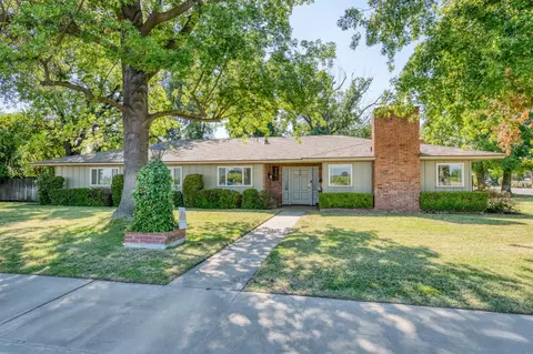 2861 Dockery Ave, Selma, CA 93662
