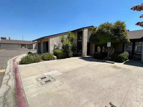 1673 Willow Ave, Clovis, CA 93612
