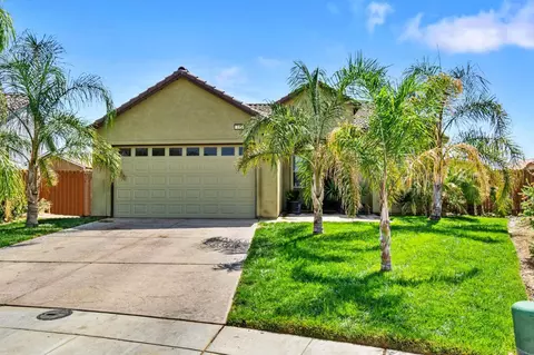 135 Knox Ct, Madera, CA 93638