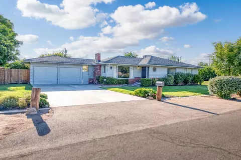 4151 N Perry Way, Fresno, CA 93727