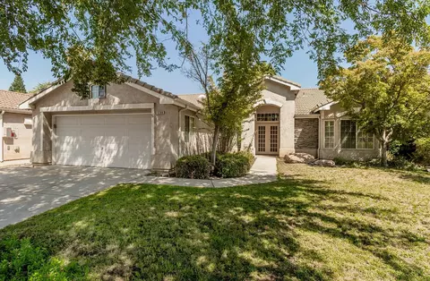 5208 W Bedford Ave, Fresno, CA 93722