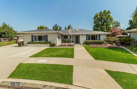 6878 N Laureen Ave, Fresno, CA 93710