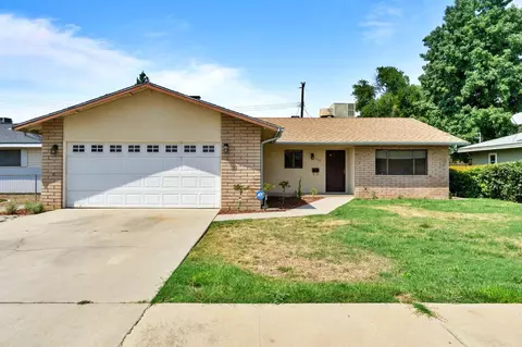 606 Emperor St, Exeter, CA 93221
