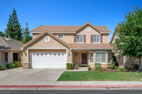 6471 N Leslie Ln, Fresno, CA 93711