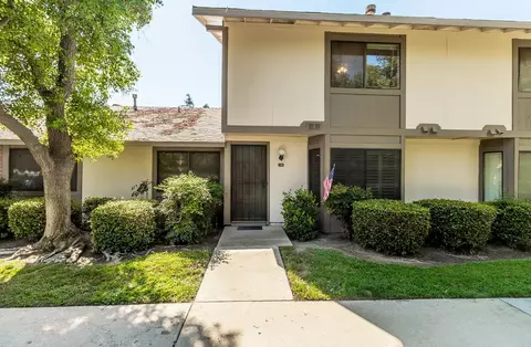 4757 N Woodrow Ave #120, Fresno, CA 93726