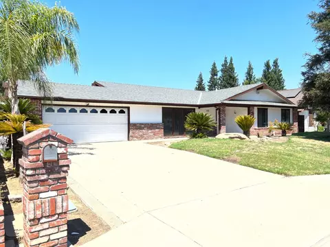 1823 Ashcroft Ave, Clovis, CA 93611