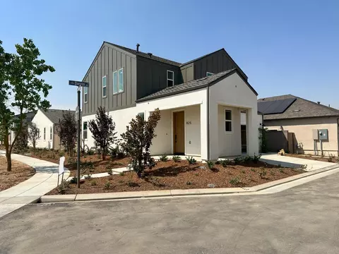 825 Katelyn Ave, Madera, CA 93636
