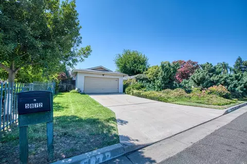 5872 E Kings Canyon Rd, Fresno, CA 93727