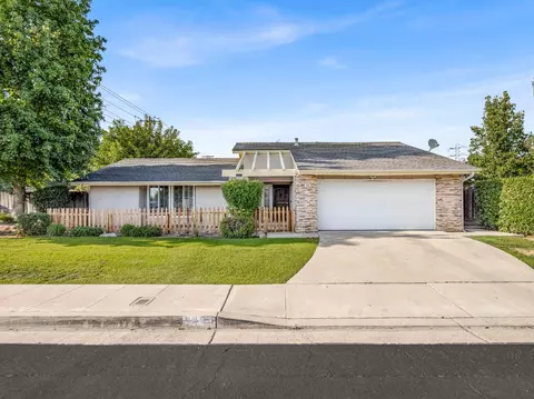 1803 Gibson Ave, Clovis, CA 93611