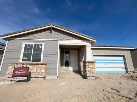4674 W San Jose Ave, Fresno, CA 93722
