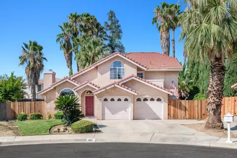 1117 E Muncie Ave, Fresno, CA 93720