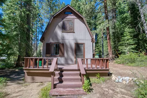 62043 Whispering Pnes, Lakeshore, CA 93634