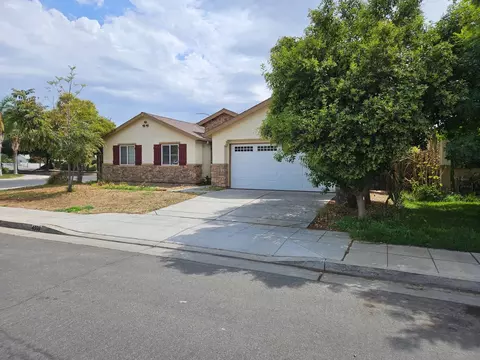 4598 Eugenia, Fresno, CA 93725