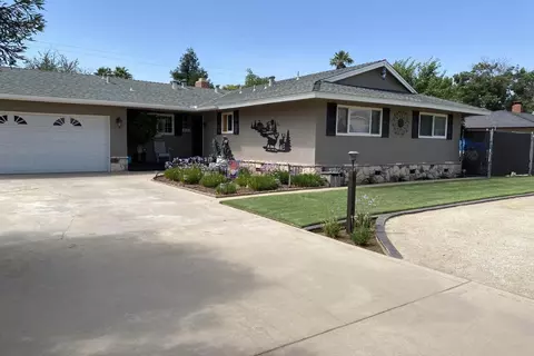 413 S Armstrong Ave, Fresno, CA 93727