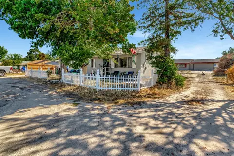8900 Curbaril Ave, Atascadero, CA 93422