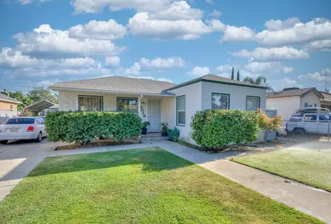4016 E Illinois Ave, Fresno, CA 93702
