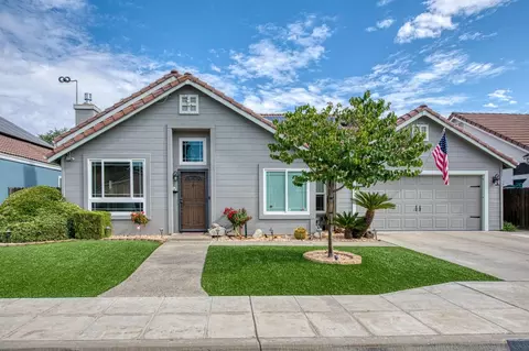 285 W Decatur Ave, Clovis, CA 93611