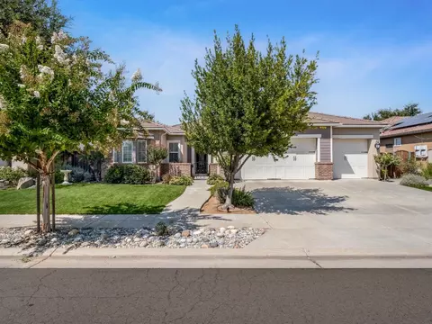 3183 Purvis Ave, Clovis, CA 93619