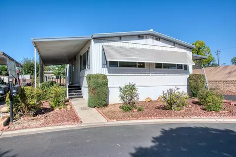 221 W Herndon Ave #213, Pinedale, CA 93650