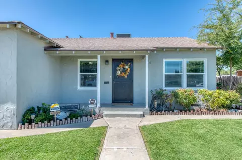 1421 Park Ave, Sanger, CA 93657