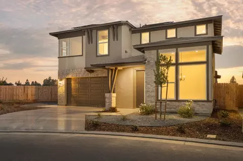 4537 S Ernest St, Visalia, CA 93277