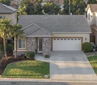 2712 Casty Ct, Sanger, CA 93657