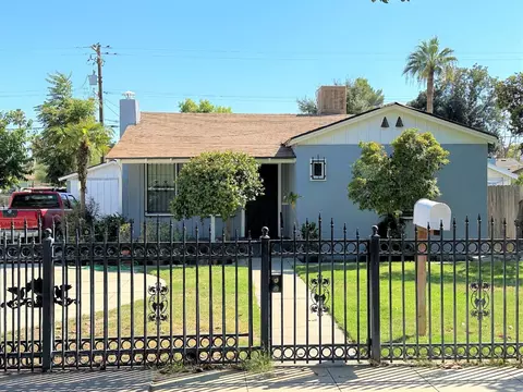 3928 E Illinois Ave, Fresno, CA 93702