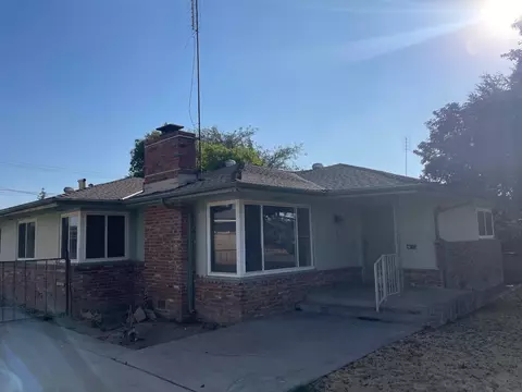 1415 W Vassar Ave, Fresno, CA 93705