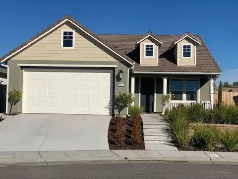 301 Crescent Ln, Madera, CA 93636 photo 1