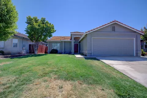 9695 Columbus, Planada, CA 95365