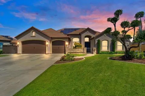 1771 N Twinberry Ave, Clovis, CA 93619 photo 1