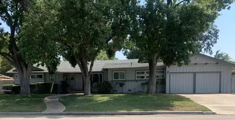 5072 N Glenn Ave, Fresno, CA 93704