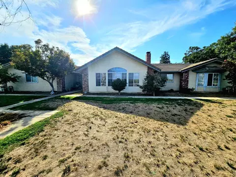 11395 S Temperance Ave, Selma, CA 93662