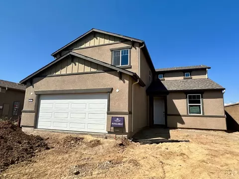 6672 E Adena, Fresno, CA 93727