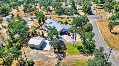29025 Acorn Ct, Coarsegold, CA 93614