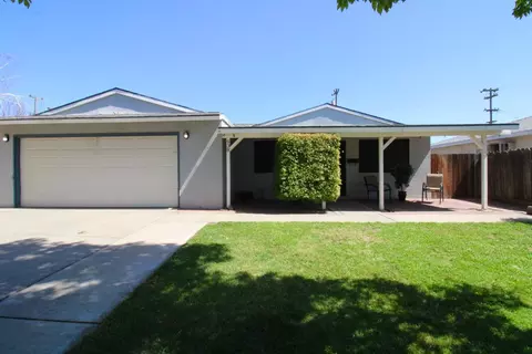 938 S Del Norte Ave, Kerman, CA 93630
