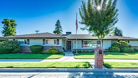 5620 N Del Mar Ave, Fresno, CA 93704