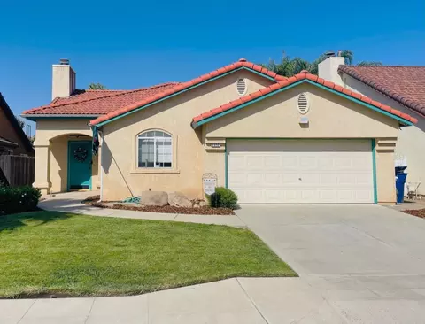 3652 Sabre Ave, Clovis, CA 93612