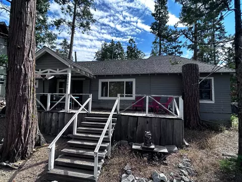 42091 Madrone Ln, Shaver Lake, CA 93664