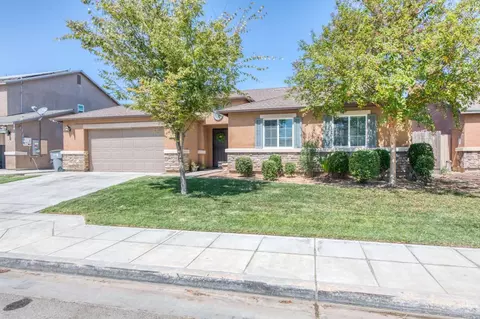 5916 W Robinson Ave, Fresno, CA 93722