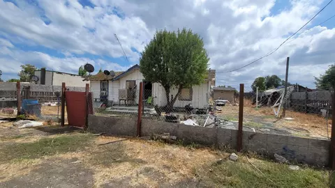 7937 Carmellia Ave, Dos Palos, CA 93620