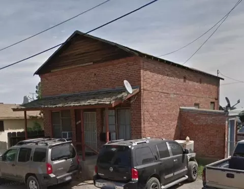10903 Oak Ave, Armona, CA 93202