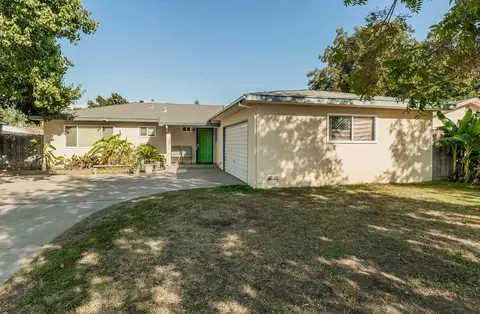 3304 N Stanford Ave, Fresno, CA 93727