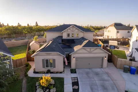 5494 W Huffman Ave, Fresno, CA 93722