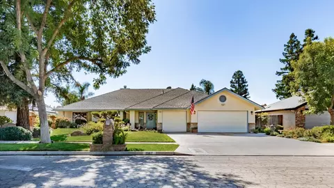 1387 E Fallbrook, Fresno, CA 93720