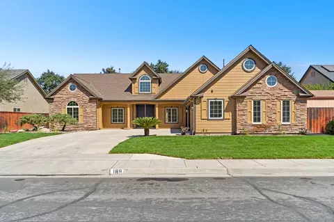 188 W Harold Griswold Way, Hanford, CA 93230