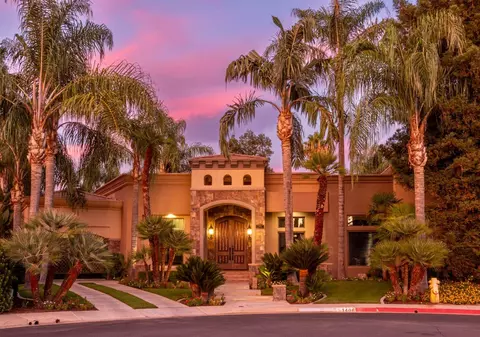 1406 W Pelican Cir, Reedley, CA 93654